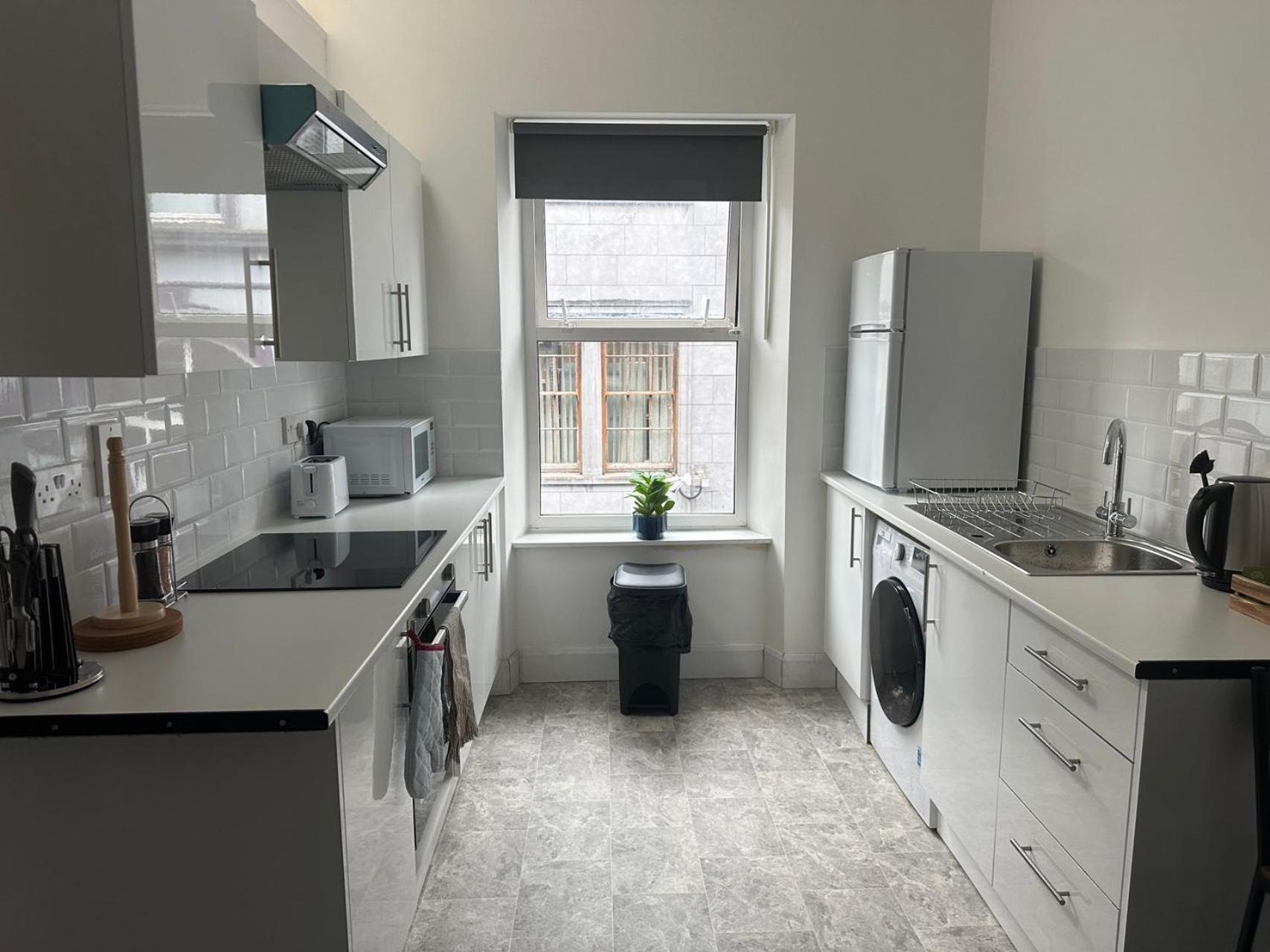 Cook Street Accommodation Корк Экстерьер фото