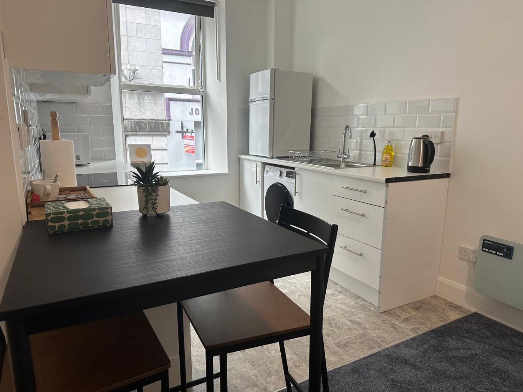 Cook Street Accommodation Корк Экстерьер фото